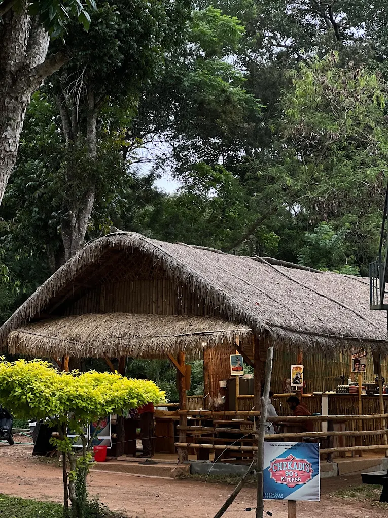Chekadi's 90's kitchen wayanad