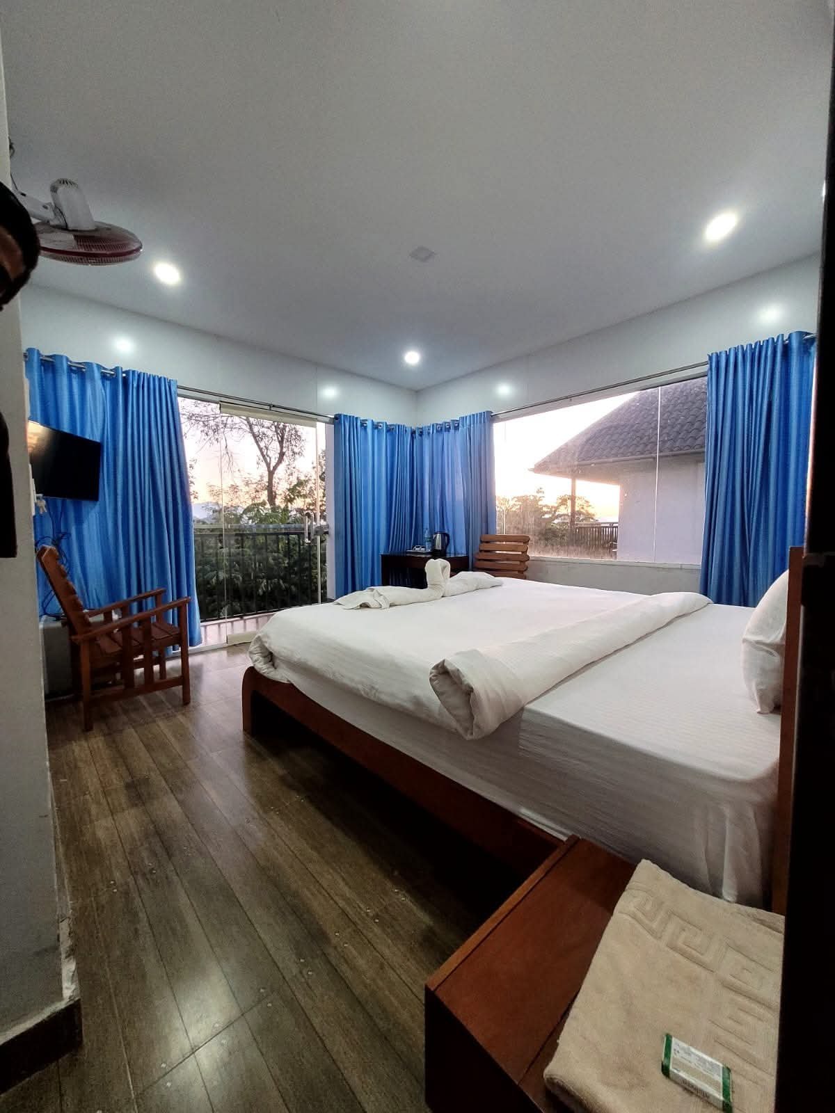 Pillar House Room