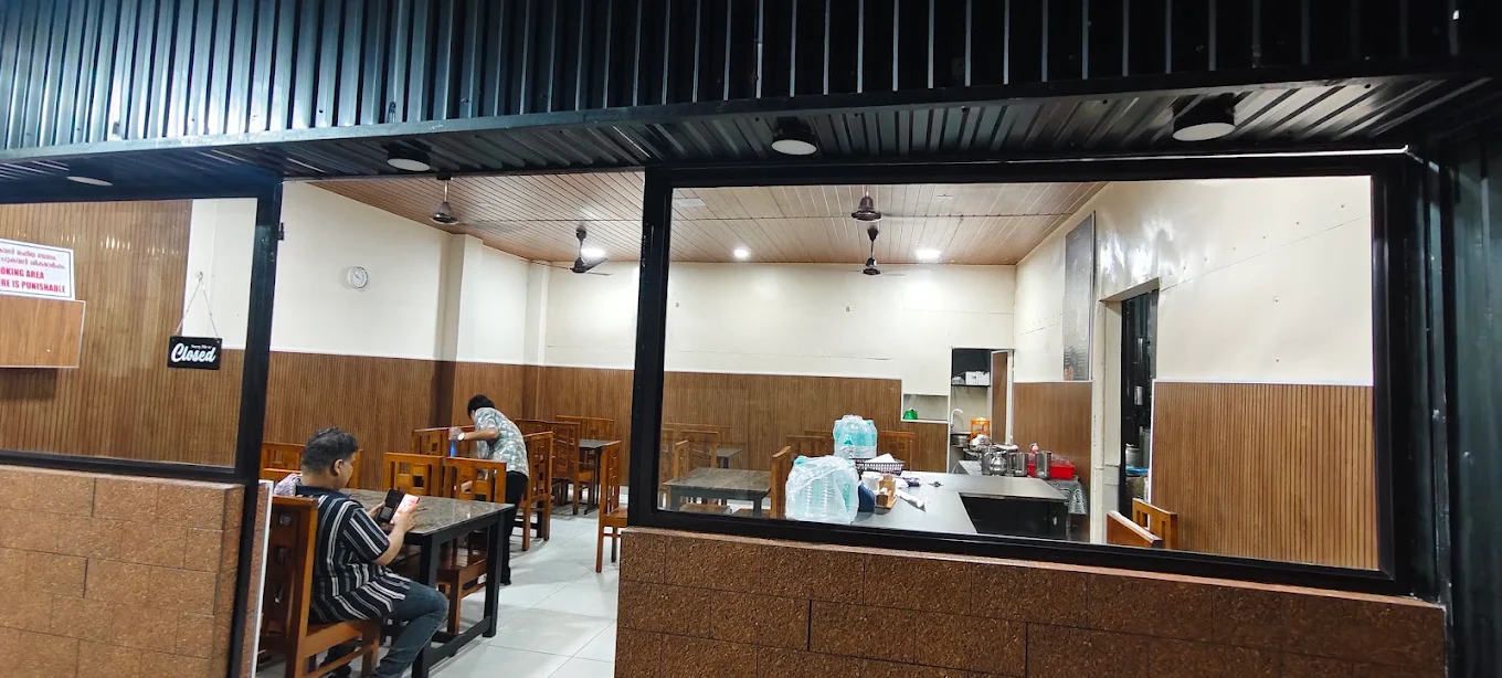 WAYANADAN RUCHI HOTEL & RESTAURANT