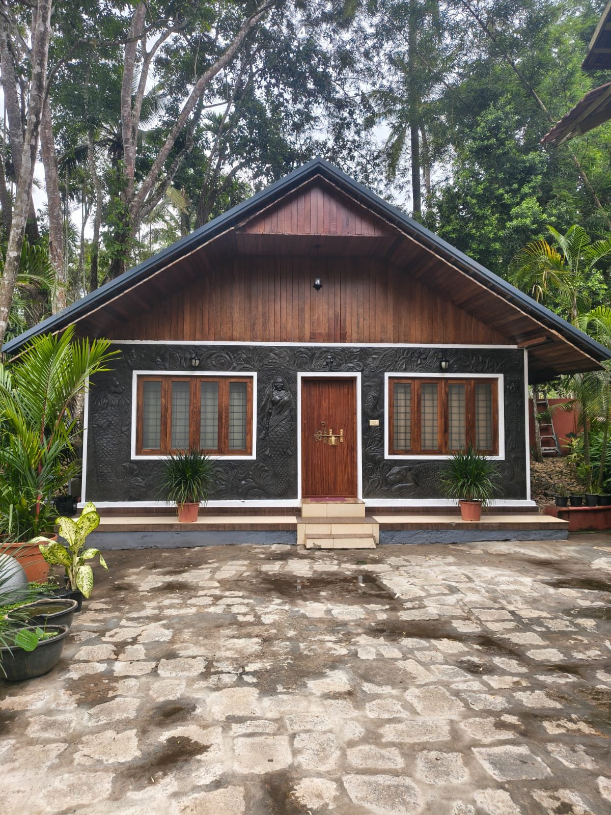 Zeebull Heritage Cottage