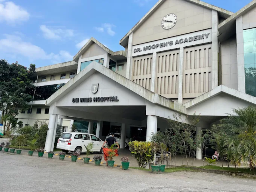 Dr.Moopen's Medical College (WIMS)